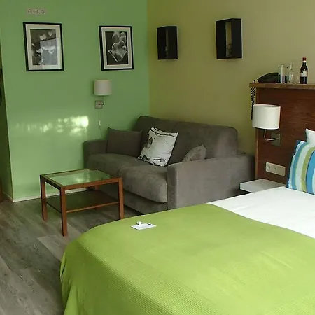 Western 3* 헤이그